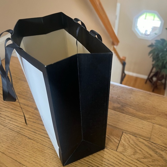 Gucci Bag - Picture 5 of 6